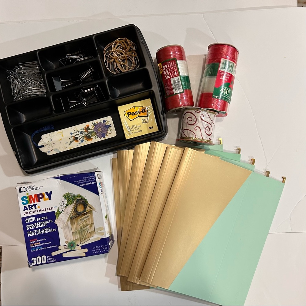 Portable Plastic Storage Box With Handle - Picture 12 of 12